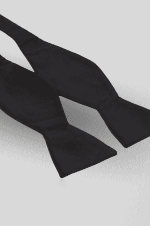 YSG Tailors self tie black plain bowtie